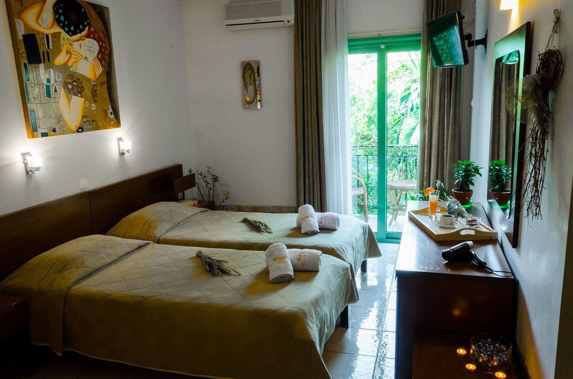 Hotel Kostis Skiathos Town Exterior photo